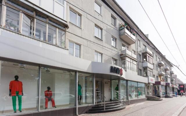 Апартаменты Центр,Черняховского 16, Колибри#16.