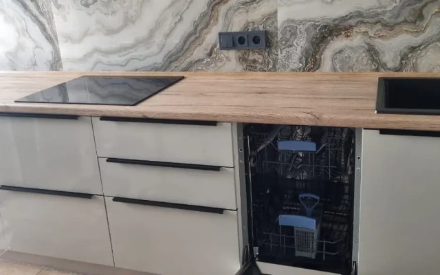 Dvukhkomnatnaya S Potryasayuschim Vidom Na More Flat