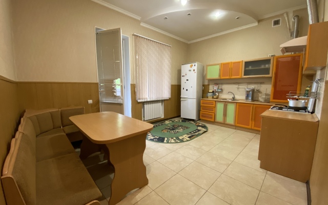 U Parka Kirova Guest House