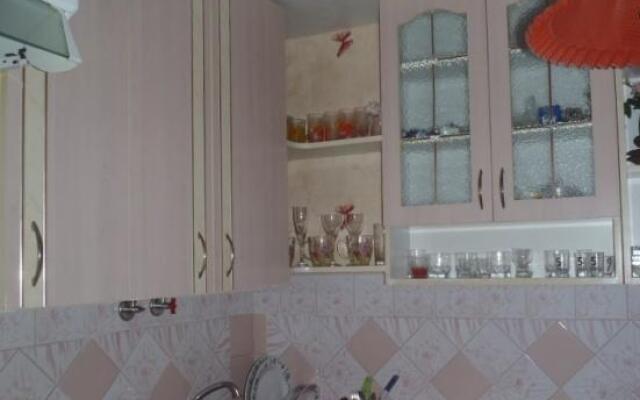 Gluhova 5/2 Apartments
