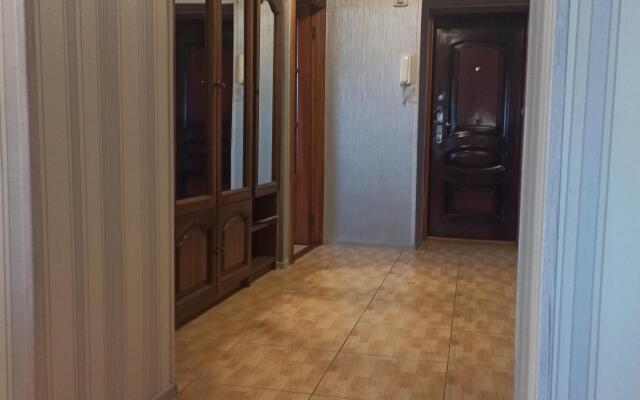 Апартаменты в Высотке на Московском 12