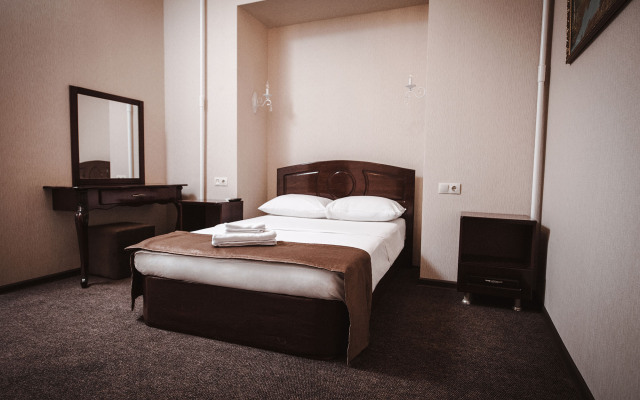 Kurazh Hotel