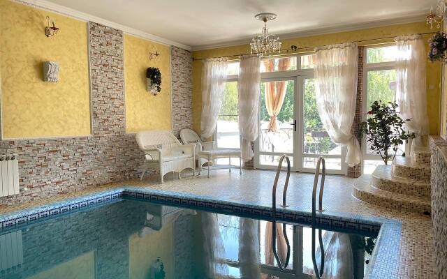 Komfortabelny Dom V Rostove-Na-Donu Private house