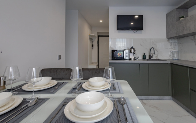 Aktsent Flat