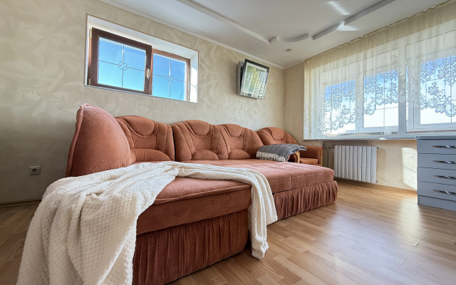 Квартира 2-ком Окт Революции 27-40 Севастополь КакДома