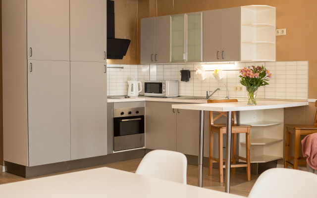 Studiya Per B Khmelnitskogo Flat