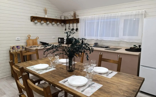 U Pruda V Kp Grin Laundzh Private house