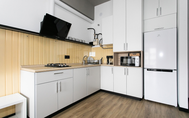 Apartment on the Heights 3