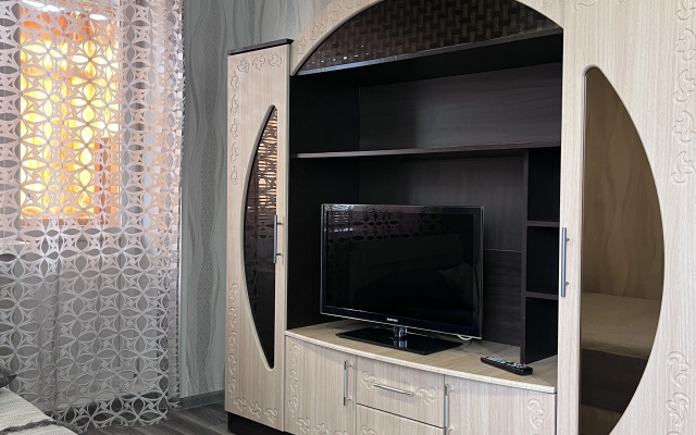 Neftyanikov 11 Flat