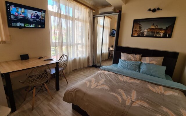 Krokus V Samom Tsentre Sochi Flat 1