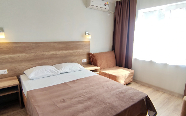 Yuzhny Briz Guest House