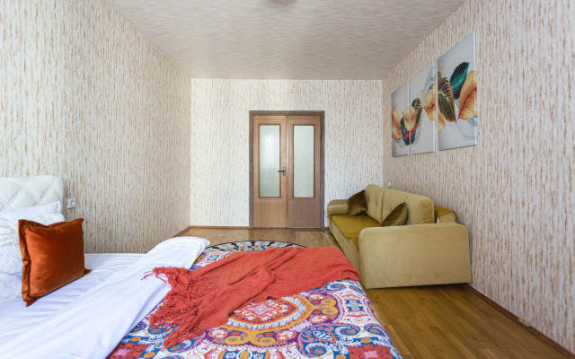 Na Sovetskom Prospekte 98 Flat