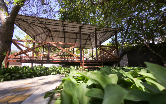 Arina Guest house