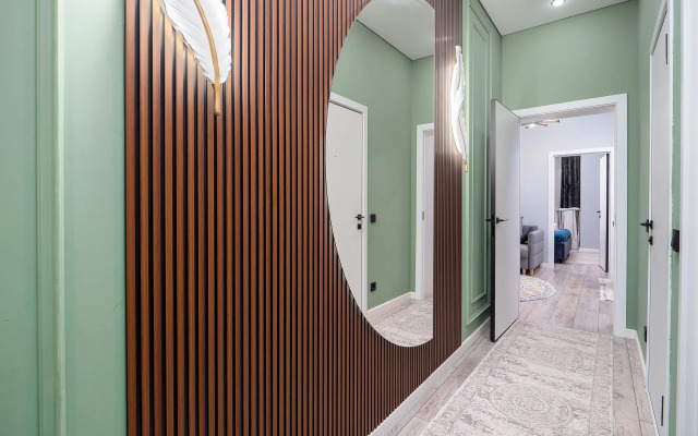 Апартаменты Трехкомнатные стильные возле Меги