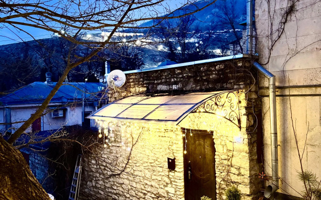 Квартира у Театра