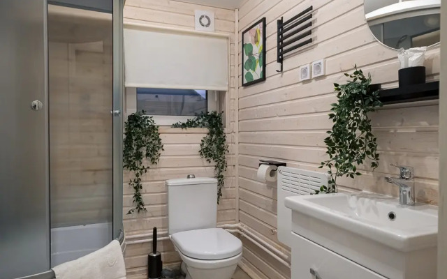 Point 371 Izumrudnyj Guest House