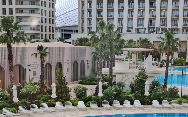 Marisol Jewel Apartments