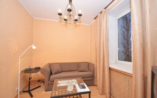 15 U Metro Belorusskaya Apartments