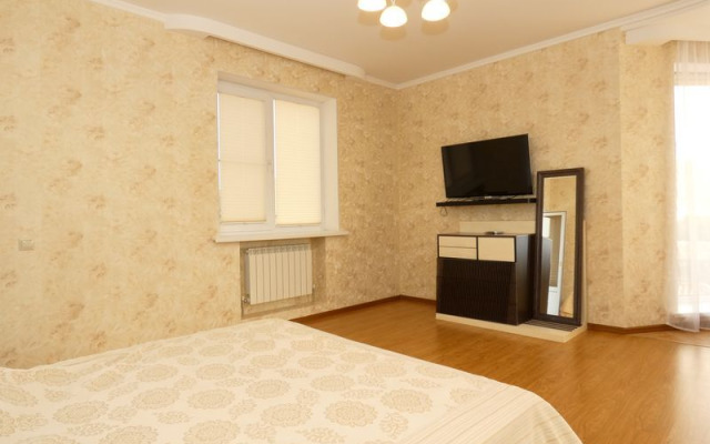 Veles House Druzhby 15 Apartment 1