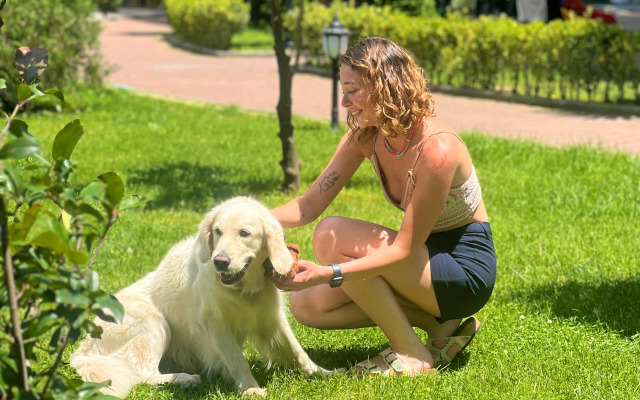 Hotel White Sails Residential