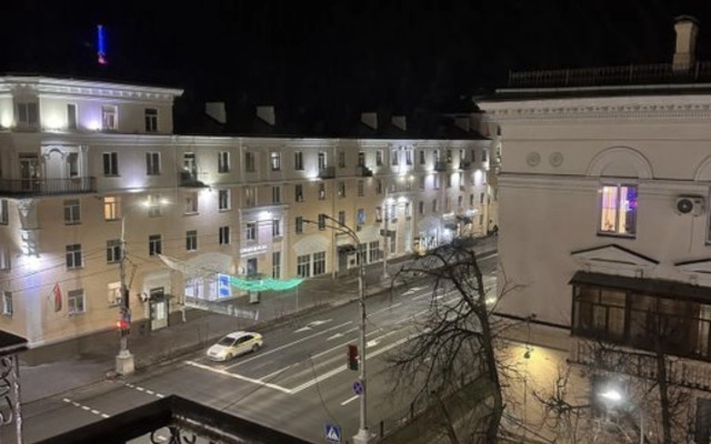 Kvartira V Tsentre Goroda Apartments
