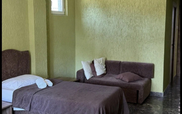 Aimara Hotel