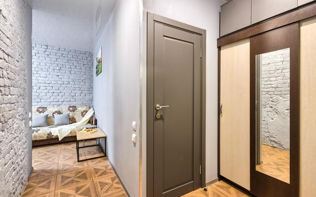 MyhomeYourhome Na Bolshom Kazachyem Pereulke Apartments