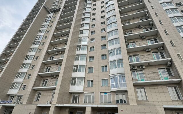 Апартаменты Светлые в Новостройке на Толстого