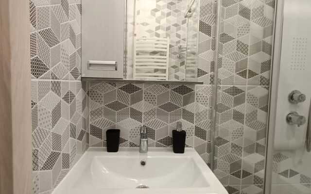 Апартаменты 4-х комнатная на Олимпийской 83