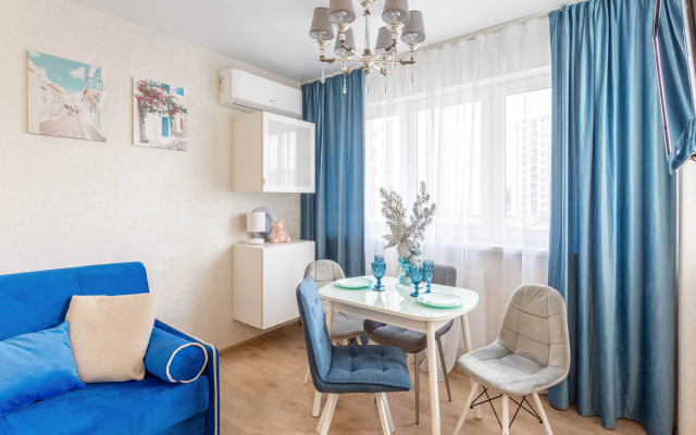 Chetyrekhmestnye Studiya Komfort Apartments