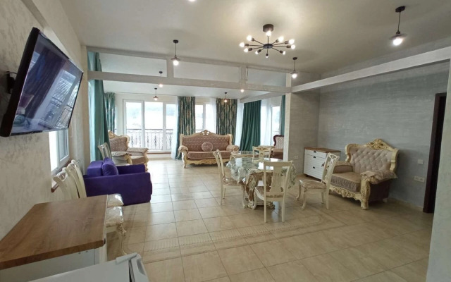 Trekhkomnatnye Lyuks 3 1 Apartments