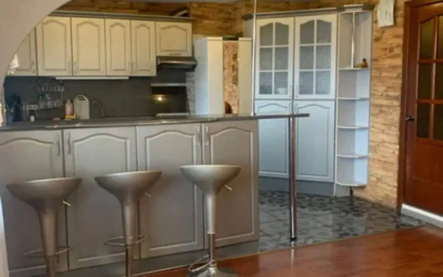 Квартира Двухэтажная с Сауной для Большой Компании