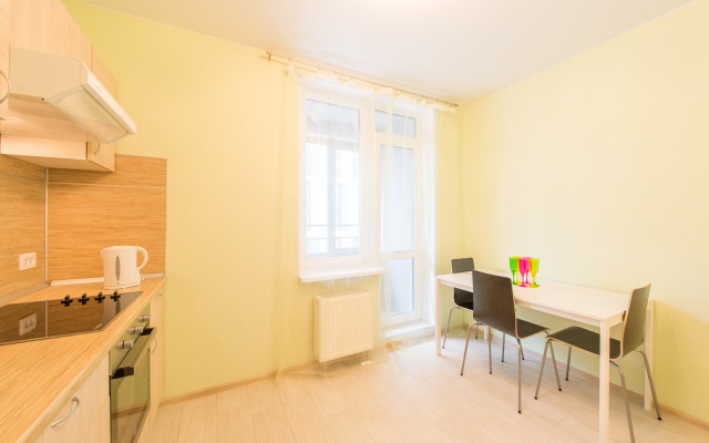 Na Kremenchugskoy 9k2 Apartments