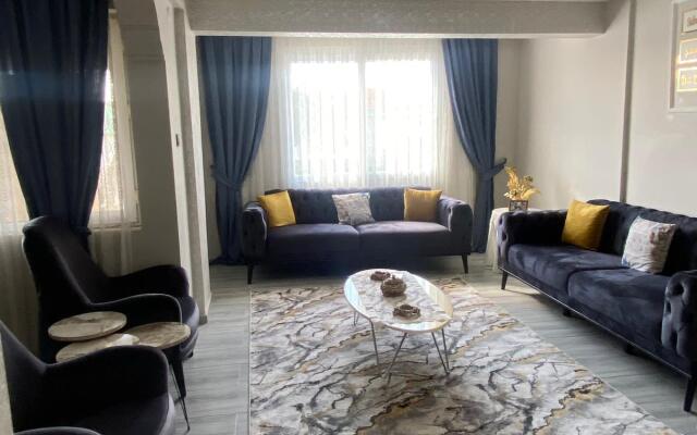 Cesme Aile Dostu Havuzlu Villa
