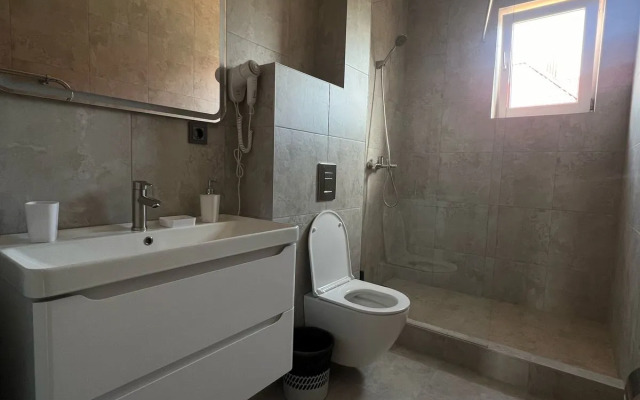 Bukhta №5 Guest House