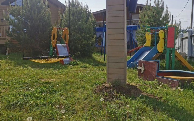 Sredniy Private House