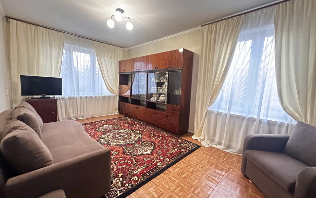 2-komnatnaya kvartira nedaleko ot tsentra Flat