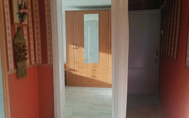 Dvukhkomnatnye na ulice Zaozernoy 21 Apartments