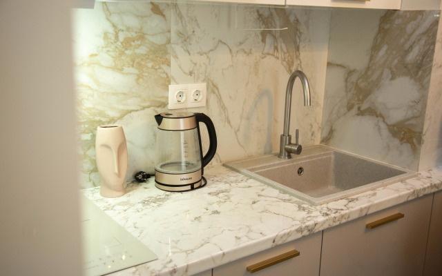 Квартира Студия с Дизайнерским Ремонтом на Черноморском Побережье