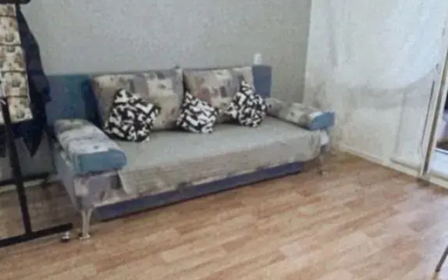 V Ekologicheski Chistom Mikrorayone Vishnyovaya Gorka Flat