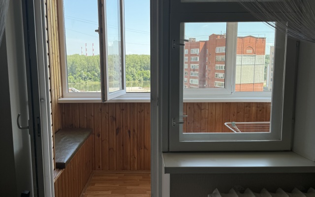 Uyutnaya тa Naberezhnoy Flat