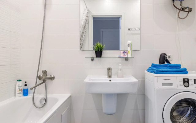 Апартаменты Полулюкс с Балконом и Красивым Видом Юг-Апарт