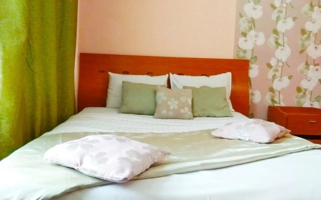 Po Ulitse Yamskaya Flat