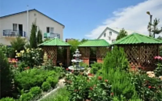 Uyut Guest house