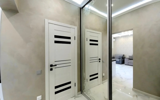 Apartaments v Zhk Metropol s Krasivym Vidom na Gory