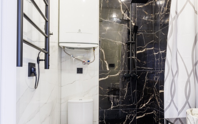 Meduza Apart uyutnye kino-studii s proektoramy 2 Apartment