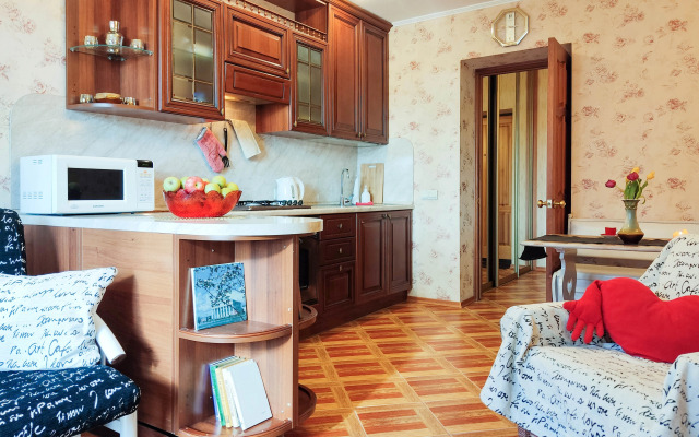 Апартаменты Евродвушка в центре города Сеть ЙоХоум