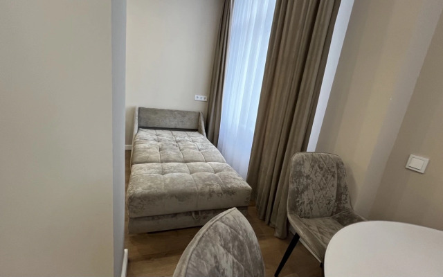 Stilnaya 3-Kh Mestnaya V Zhk Art Yalta Flat