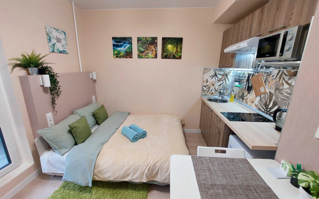 Jungle Studio Apartment