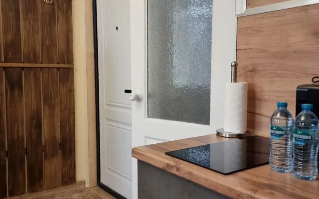 U Kremlya I Zolotoy Naberezhnoy Flat